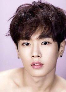 photo of Li Wen Han photo of Li Wen Han