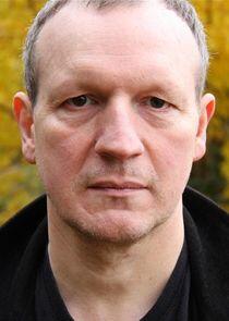 photo of Timothy Walker