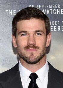 Austin Stowell Austin Stowell