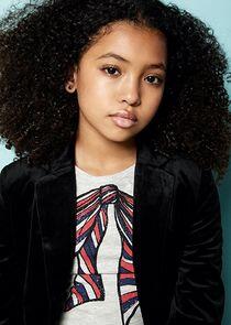 photo of Anais Lee photo of Anais Lee