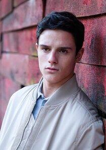 Harry Collett Harry Collett